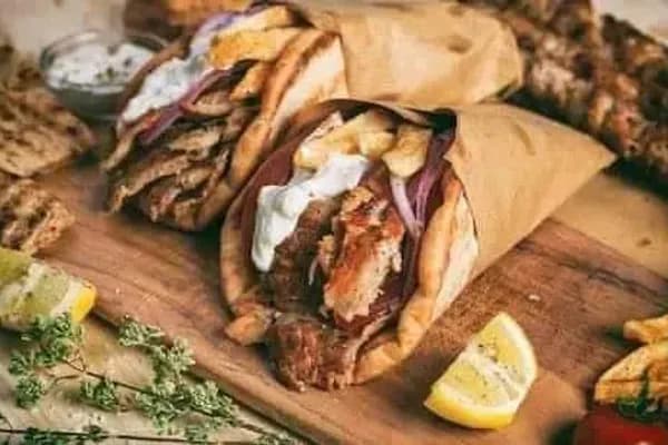 Γύρος χοιρινός (σάντουιτς)